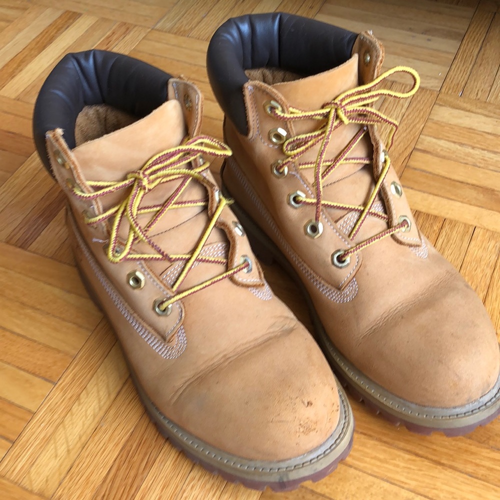 Timberland winter snow boots. Size 5.5M.